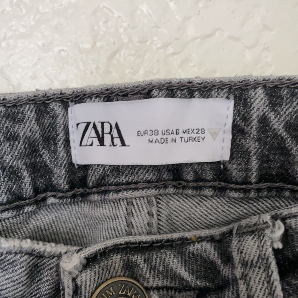 Zara Slim Straight High Rise Ripped Jeans - Picture 6 of 8